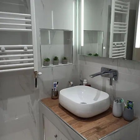 Center No1 Apartamento